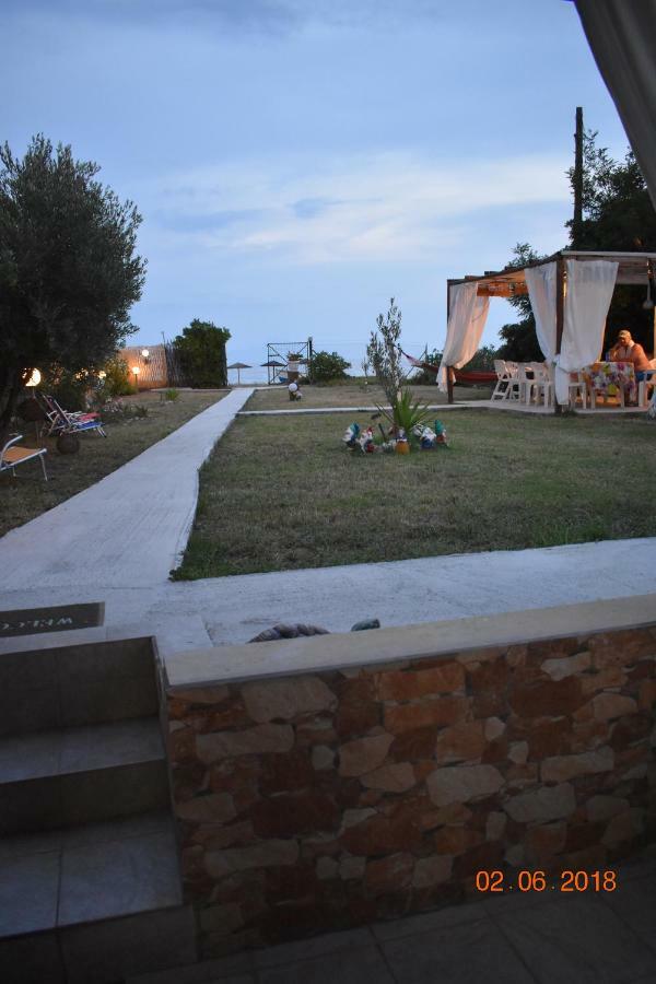 Lia'S Beach House Agios Nikolaos  Exterior foto